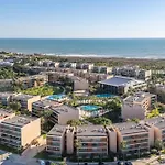 Appartamento Stylish 2bdr Flat With Pool In Salgados By Lovelystay *