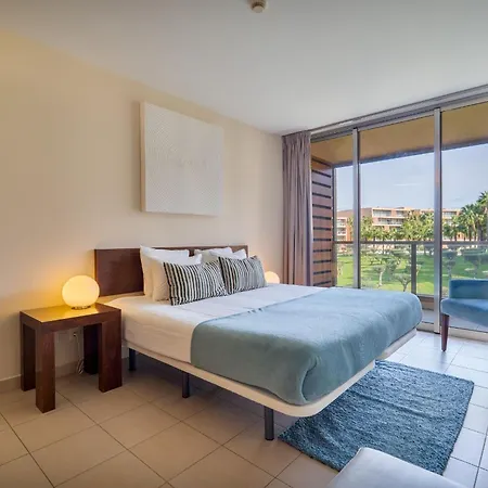 Apartment Stylish 2bdr Flat With Pool In Salgados By Lovelystay