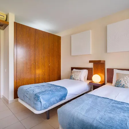 Apartamento Stylish 2bdr Flat With Pool In Salgados By Lovelystay Albufeira