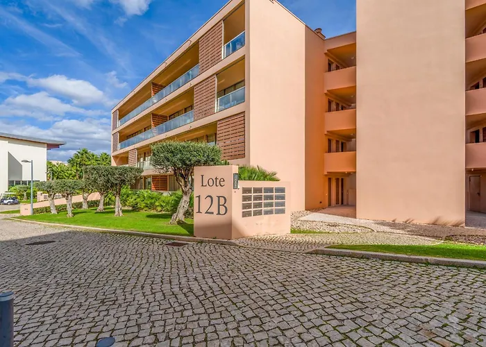 Stylish 2bdr Flat With Pool In Salgados By Lovelystay * Албуфейра